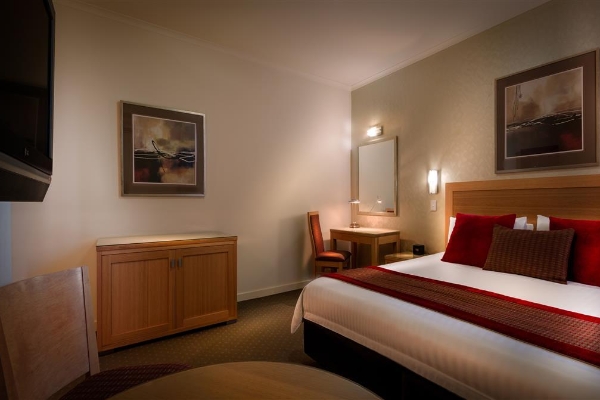 BW PLUS TRAVEL INN HOTEL